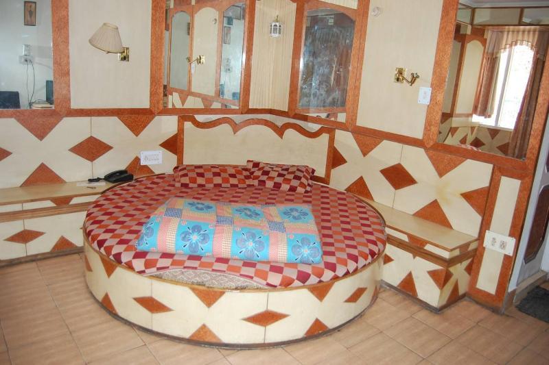 Hotel Gulmarg Regency Shimla Exterior photo